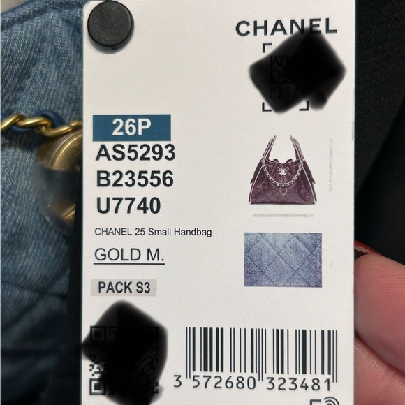 CHANEL 25 Small Handbag (26P) Washed Denim and Gold Tone Metal - Picture 7 of 17